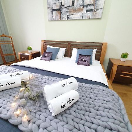 Inn Home Apartments in Kiev Center Buitenkant foto
