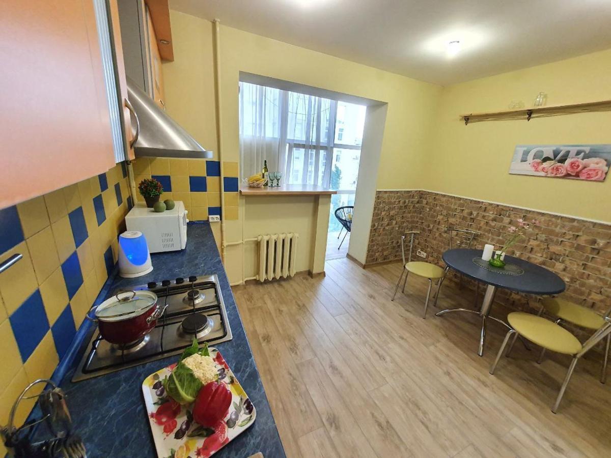 Inn Home Apartments in Kiev Center Buitenkant foto
