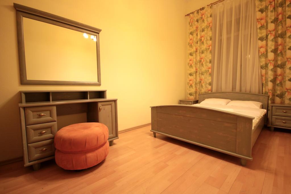 Inn Home Apartments in Kiev Center Buitenkant foto