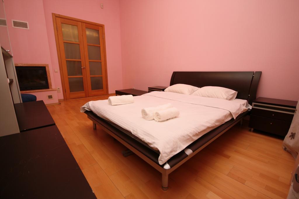 Inn Home Apartments in Kiev Center Buitenkant foto