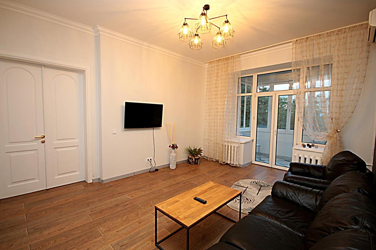 Inn Home Apartments in Kiev Center Buitenkant foto