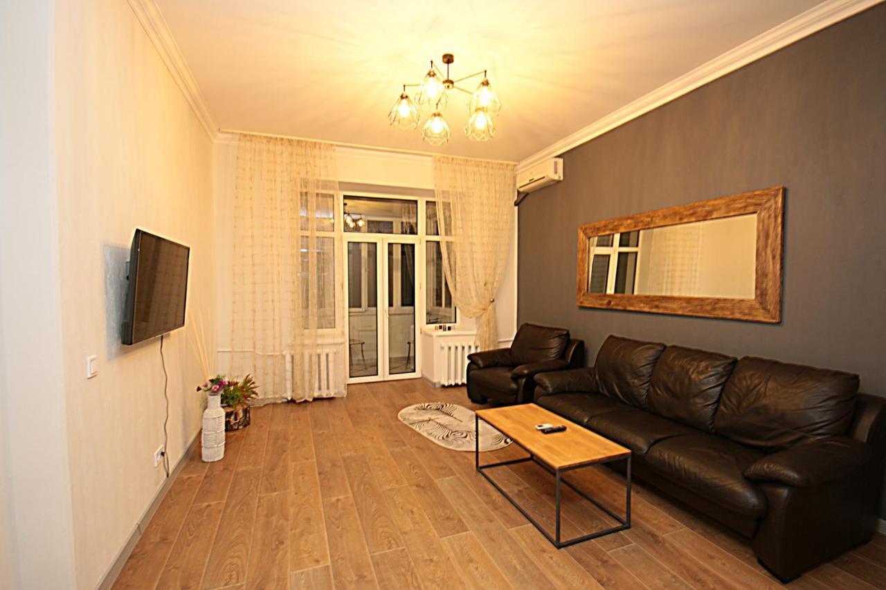 Inn Home Apartments in Kiev Center Buitenkant foto